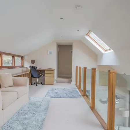 بيت للعطل Spacious Barn Conversion 4 Bedroom Hot Tub - Pass The Keys *