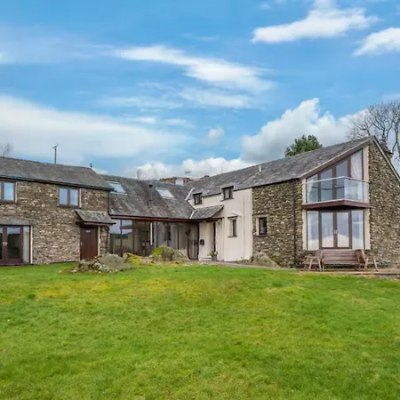 Holiday home Spacious Barn Conversion 4 Bedroom Hot Tub - Pass The Keys Seathwaite