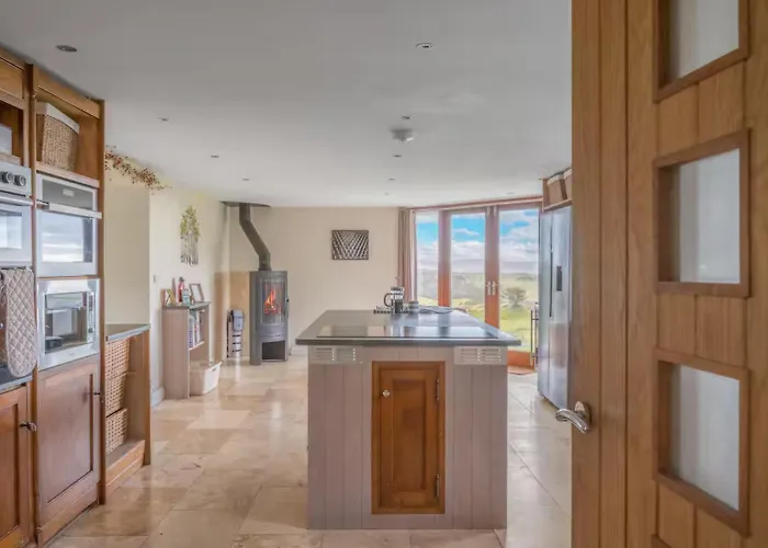 Spacious Barn Conversion 4 Bedroom Hot Tub - Pass The Keys * Seathwaite