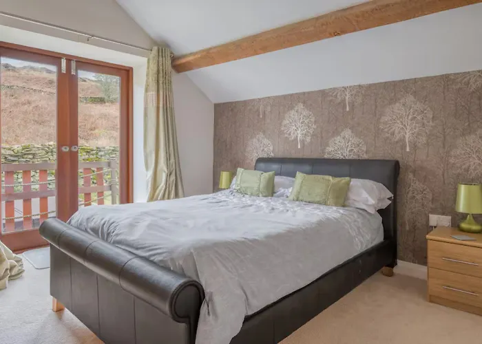 Spacious Barn Conversion 4 Bedroom Hot Tub - Pass The Keys