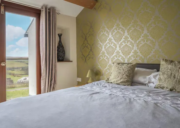 Holiday home Spacious Barn Conversion 4 Bedroom Hot Tub - Pass The Keys