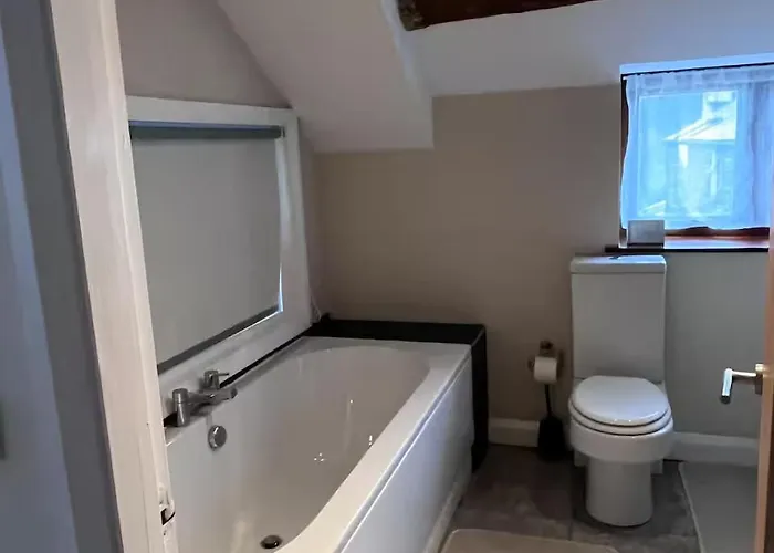Spacious Barn Conversion 4 Bedroom Hot Tub - Pass The Keys