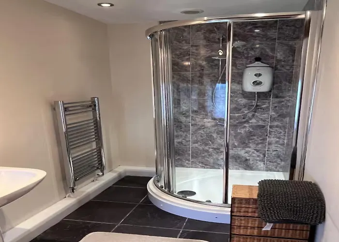 Spacious Barn Conversion 4 Bedroom Hot Tub - Pass The Keys *