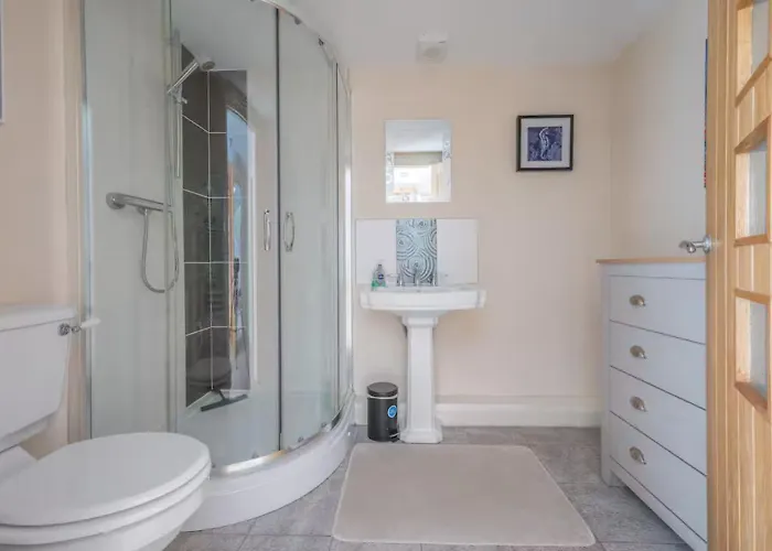 Spacious Barn Conversion 4 Bedroom Hot Tub - Pass The Keys *