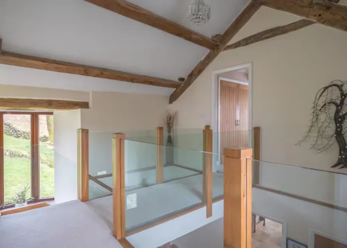 Holiday home Spacious Barn Conversion 4 Bedroom Hot Tub - Pass The Keys *