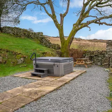 Nyaraló Spacious Barn Conversion 4 Bedroom Hot Tub - Pass The Keys *